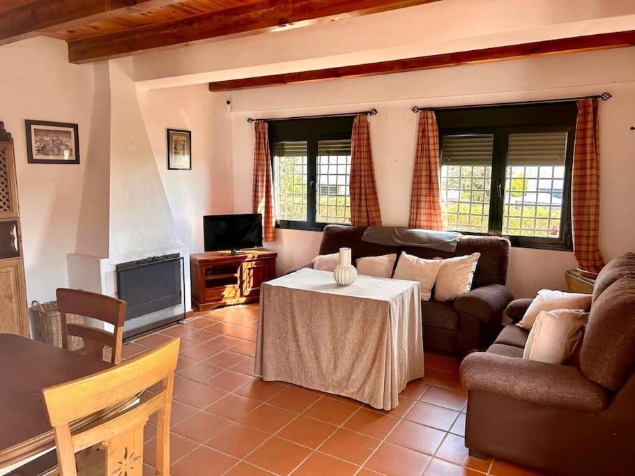 Hispalis Villa En Aracena La Umbria  Bagian luar foto