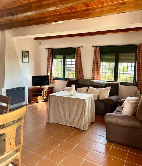 Hispalis Villa En Aracena La Umbria  Bagian luar foto